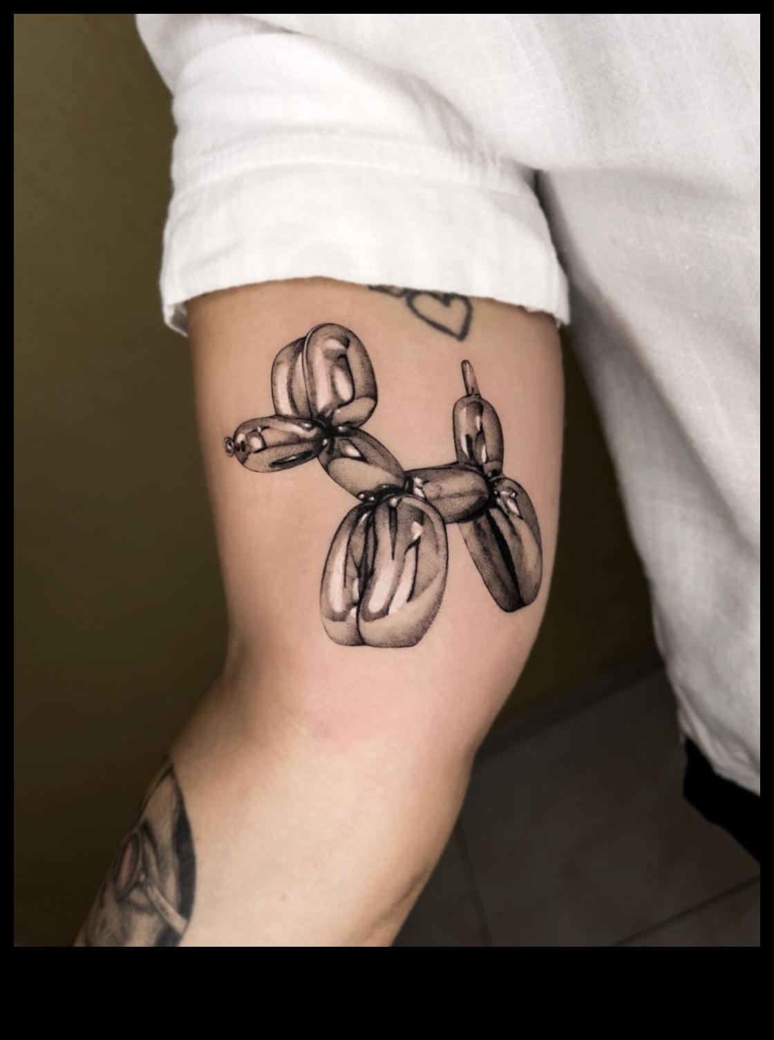 Ārpus robežām: moderns tetovējumu dizains, ko izpētīt