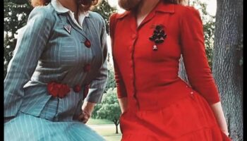 Modes laika šķēršļi: retro tērpi, kas izaicina laikmetus