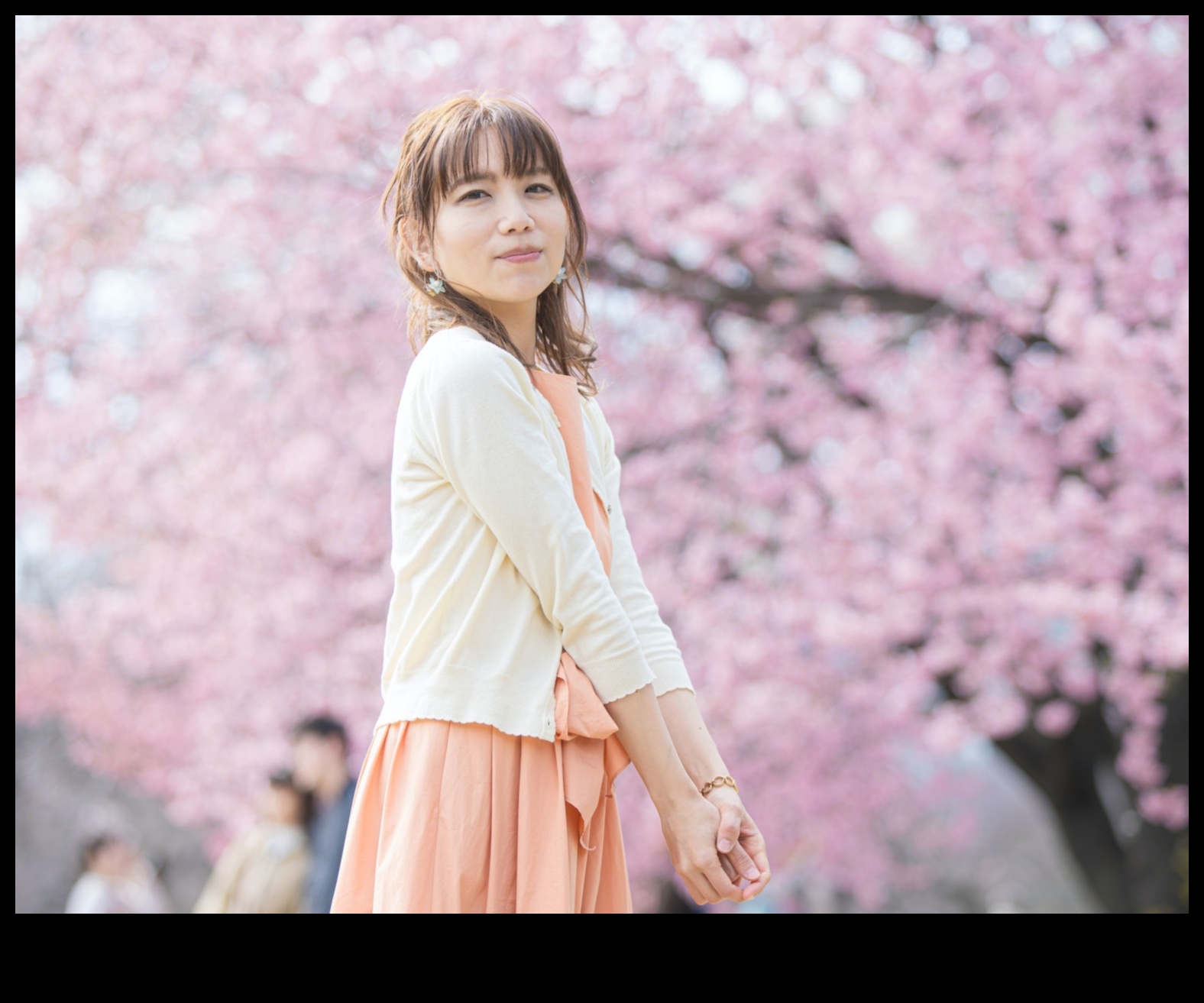 Sakuras čuksti: Japānas ķiršu ziedu dārzi